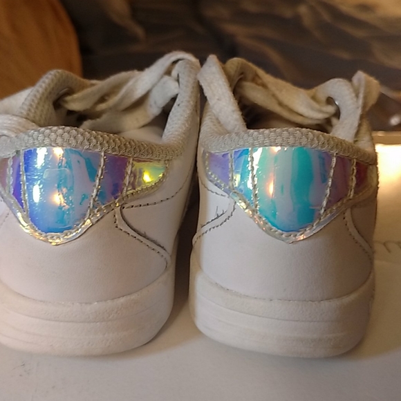 Little girl shoes size 7.5 - Picture 12 of 16